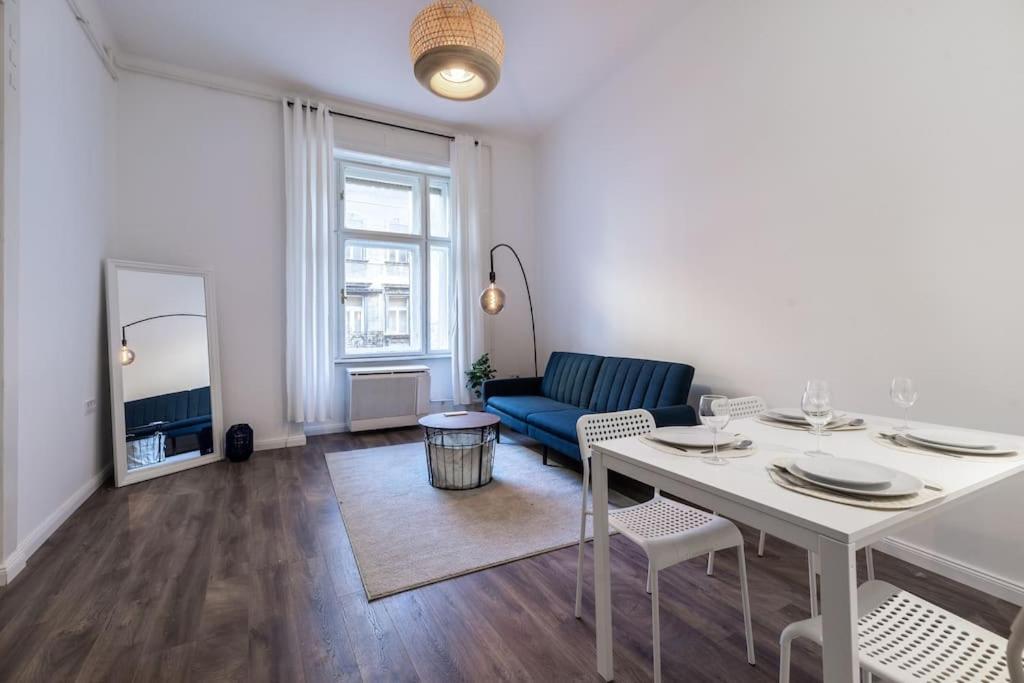 Stylish Central Apartment 布达佩斯 外观 照片